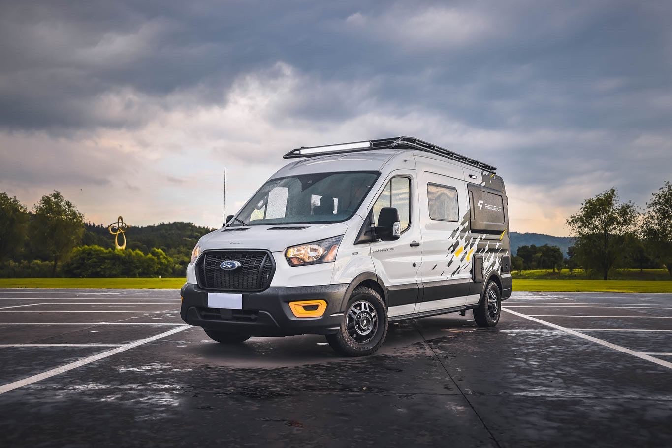 Ford sprinter conversion shops van